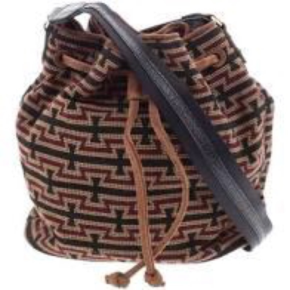 Elizabeth And James Cynnie Bucket Bag Boho